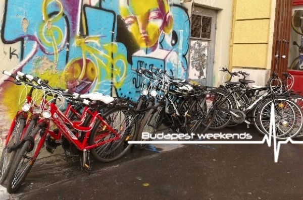 Budapest Ruin Pub Bike Tour