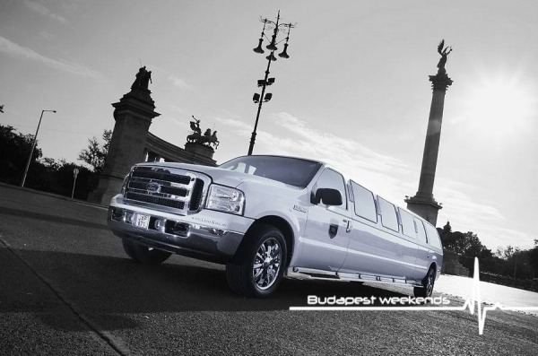budapest ford limo
